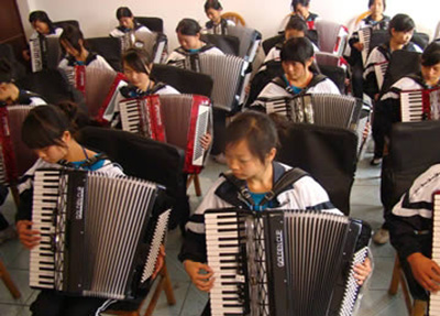手风琴训练.jpg