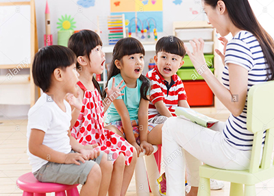 幼师的工作实景